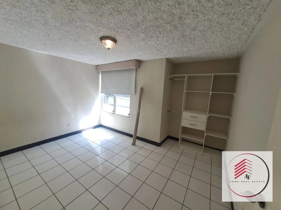 ALQUILER de casa en zona 16 concepción las lomas a una cuadra de la Universidad Landivar - 2
