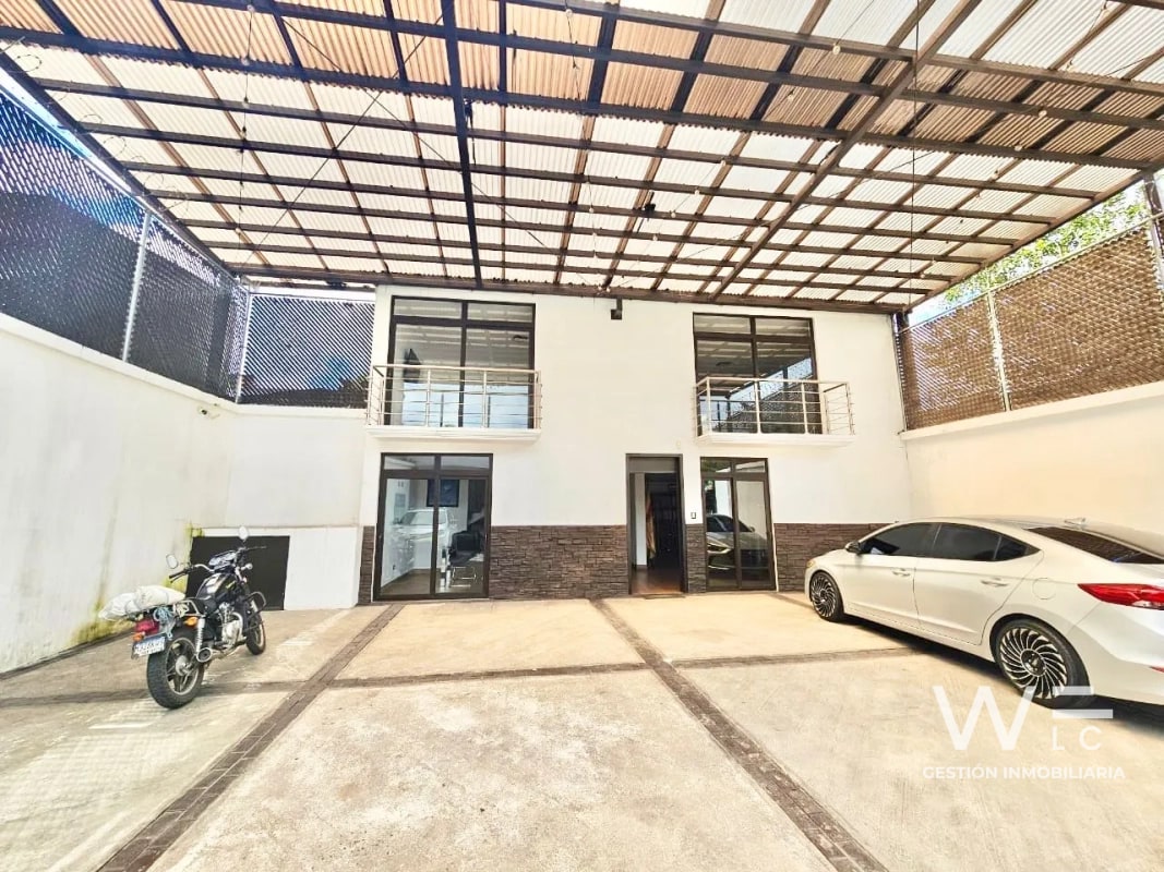 RENTO O VENDO PROPIEDAD ZONA 1 - 14