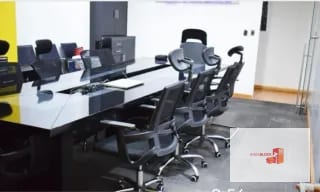 Oficina corporativa Edificio Platina — Oficina en Alquiler en Platina Centro de Negocios, Zona 10, Guatemala, Ciudad — miniatura 1 de 5