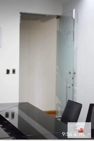Oficina corporativa Edificio Platina — Oficina en Alquiler en Platina Centro de Negocios, Zona 10, Guatemala, Ciudad — miniatura 4 de 5