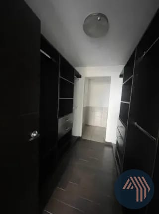 ALQUILER DE CÉNTRICO APARTAMENTO - ATTICA, ZONA 14 — Apartamento en Alquiler en Attica II, Zona 14, Guatemala, Ciudad — miniatura 2 de 11
