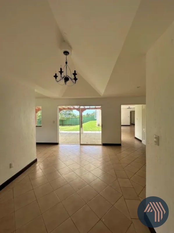 ALQUILER DE AMPLIA CASA - CASA & CAMPO, KM. 23.5 CES - 8