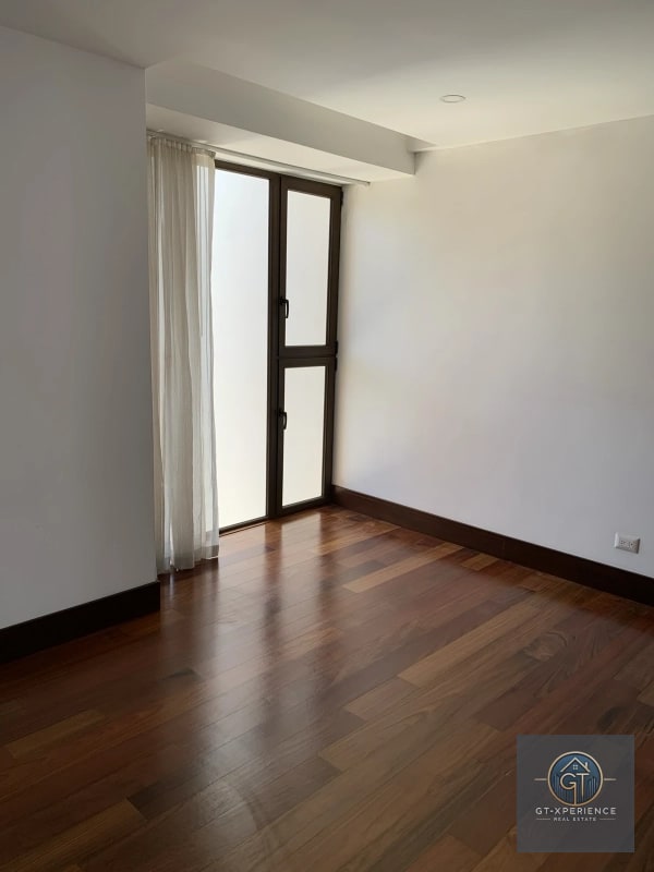Espectacular casa en VHII - 1