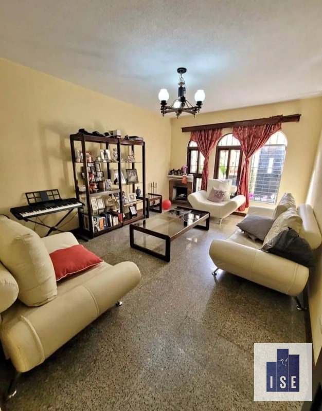 Casa en venta Jardines de Utatlán 2 z.11 - 2