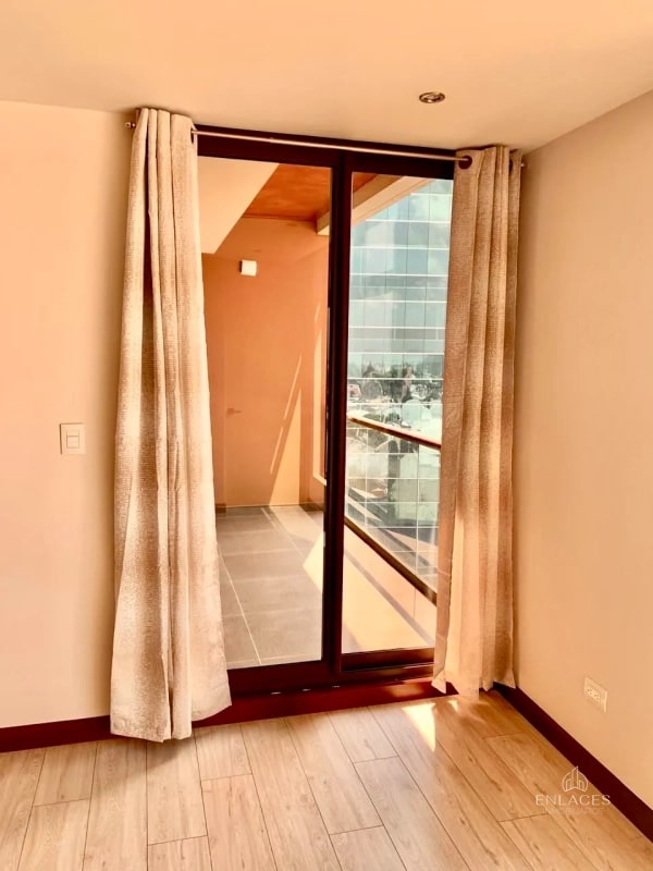 Zona 10 • Apartamento en Renta • Edificio Veinti4 - 5