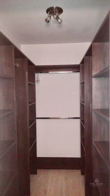 Zona 10 • Apartamento en Renta • Edificio Veinti4 - 4
