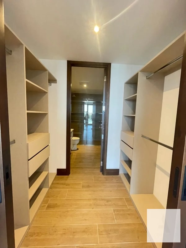 Elegante apartamento en nivel alto dentro de Gaura - zona 15 - 5
