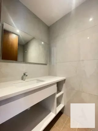 Elegante apartamento en nivel alto dentro de Gaura - zona 15 — Apartamento en Alquiler en Gaura, Zona 15, Guatemala, Ciudad — miniatura 2 de 13