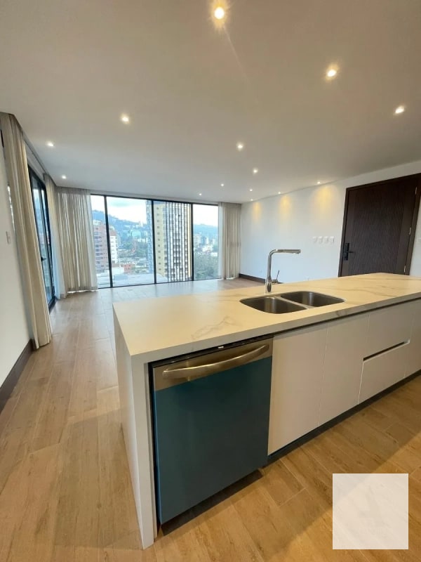 Apartamento para estrenar en nivel alto dentro de Gaura - zona 15 - 11