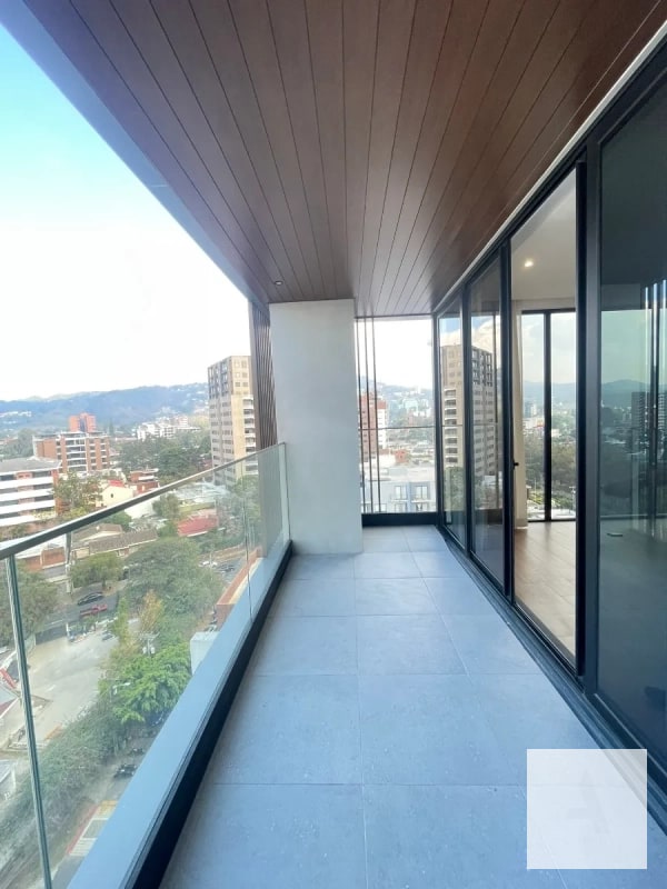 Apartamento para estrenar en nivel alto dentro de Gaura - zona 15 - 10