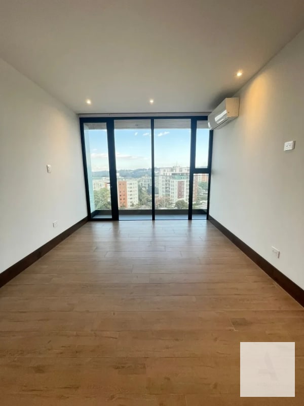 Apartamento para estrenar en nivel alto dentro de Gaura - zona 15 - 3