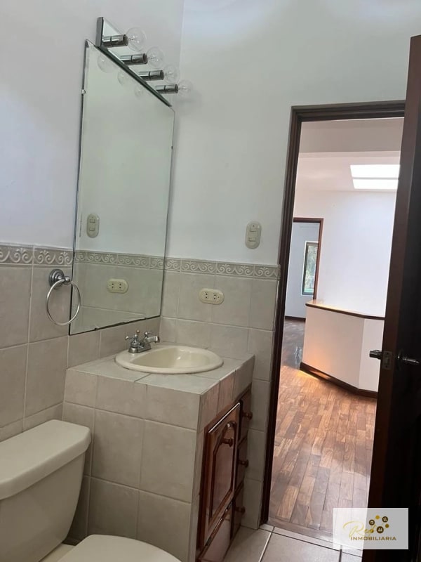 Casa en Venta – Condominio Broken Sound Zona 10 - 4