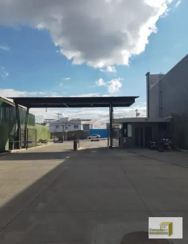 Ofibodega/ Complejo nuevo el Encinal/ 439.30 M2 — Bodega / Ofibodega en Alquiler en El Encinal, Zona 7 Mixco, Guatemala, Ciudad — foto 2 de 7