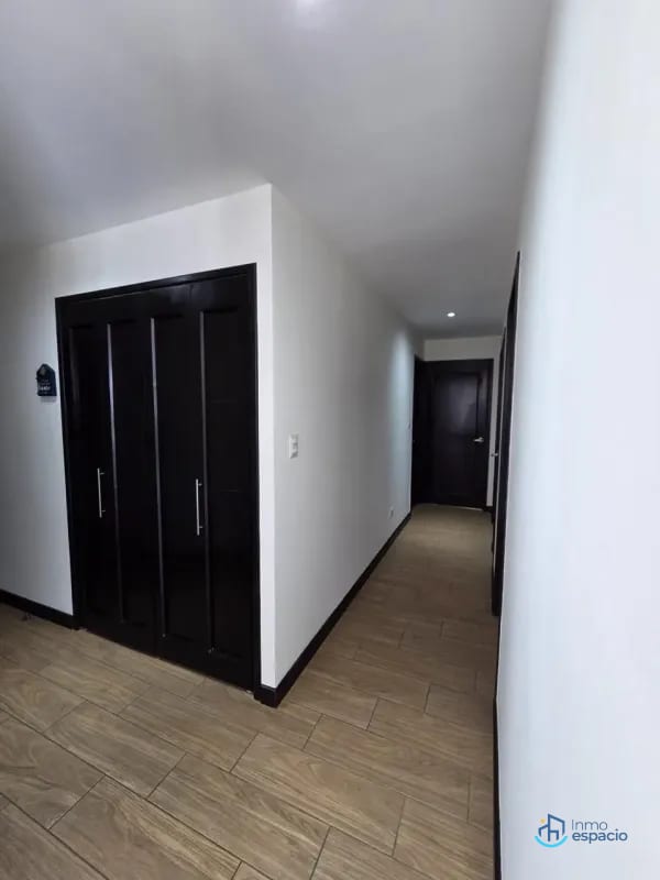Apartamento en Venta – Torre Praga, Zona 15 — Apartamento en Venta en Zona 15, Guatemala, Ciudad — foto 8 de 17