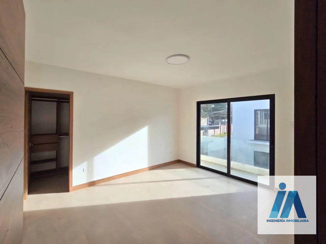 CASA EN VENTA📍Residenciales Los Manzanillos, Km 19.5 Carretera a El Salvador - 8
