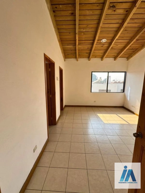 CASA EN ALQUILER📍Condominio San Mateo, Boulevard Acatán Zona 16 - 6