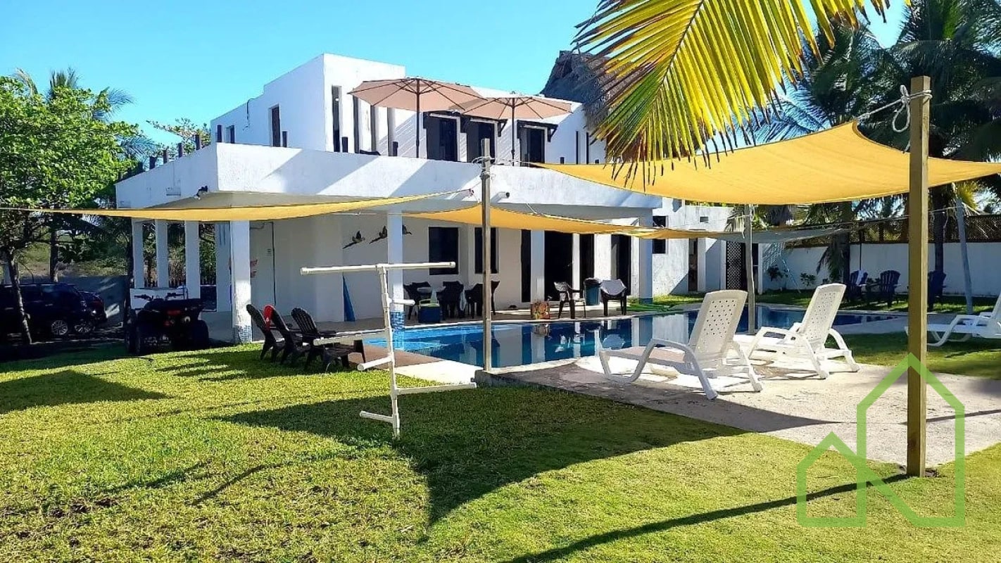 Casa de Playa en Venta en La Curvina, Monterrico - 10