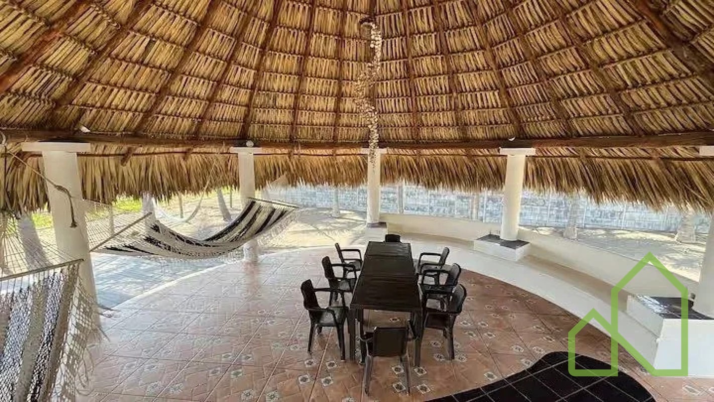 Casa de Playa en Venta en La Curvina, Monterrico - 8