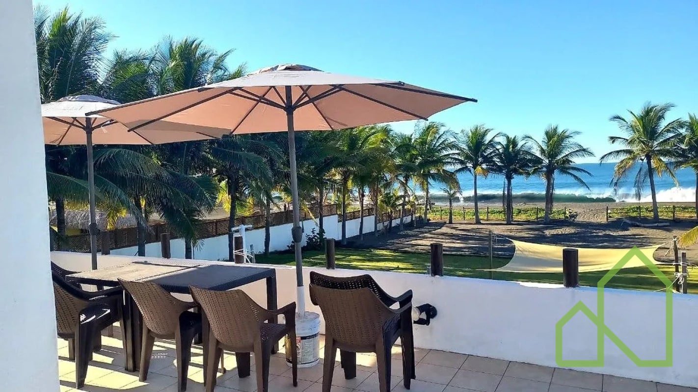 Casa de Playa en Venta en La Curvina, Monterrico - 6