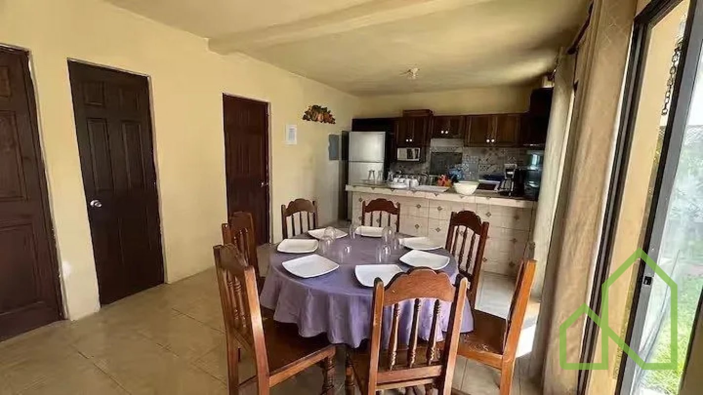 Casa de Playa en Venta en La Curvina, Monterrico - 1
