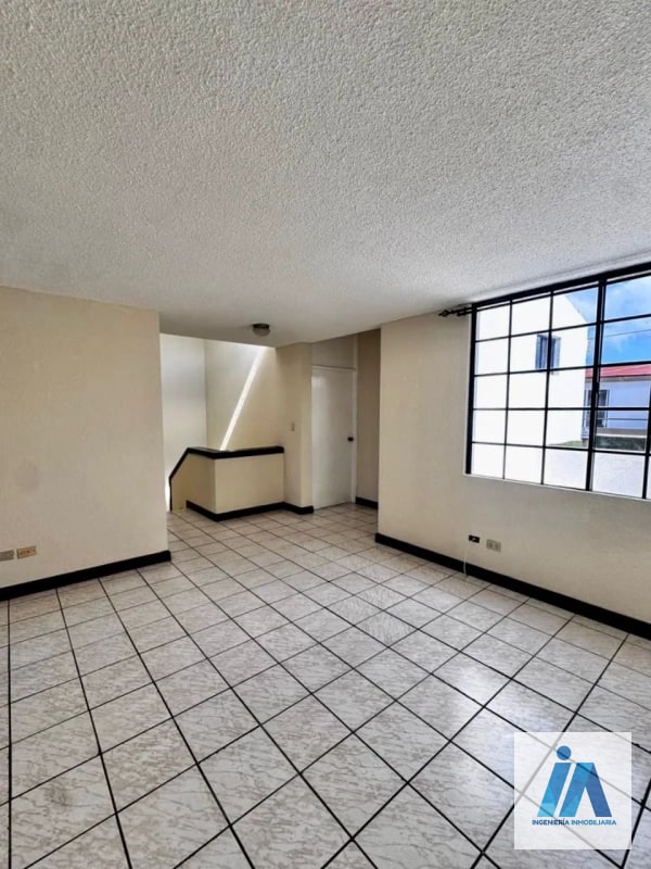 CASA EN ALQUILER📍Villa Los Pinabetes, Km 19.5 San José Pinula - 5