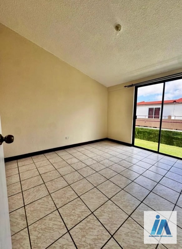 CASA EN ALQUILER📍Villa Los Pinabetes, Km 19.5 San José Pinula - 4