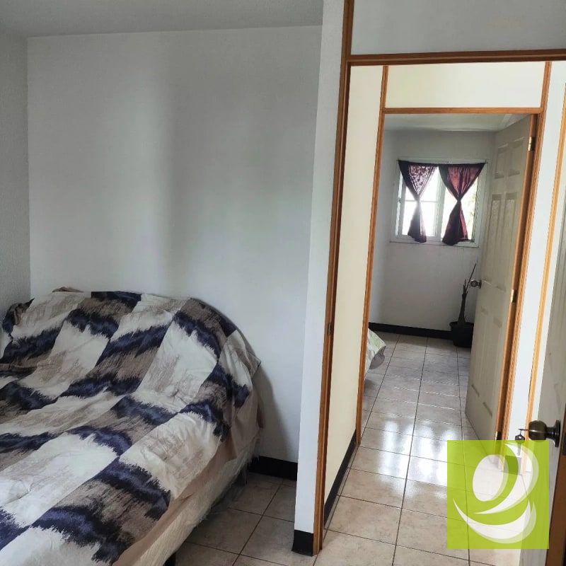 En Venta Casa en Fuentes del Valle Norte 2, zona 18 - 4