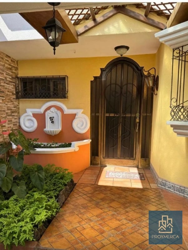 Casa en venta, Estilo colonial, Sobre 20 calle Zona 10 - 12