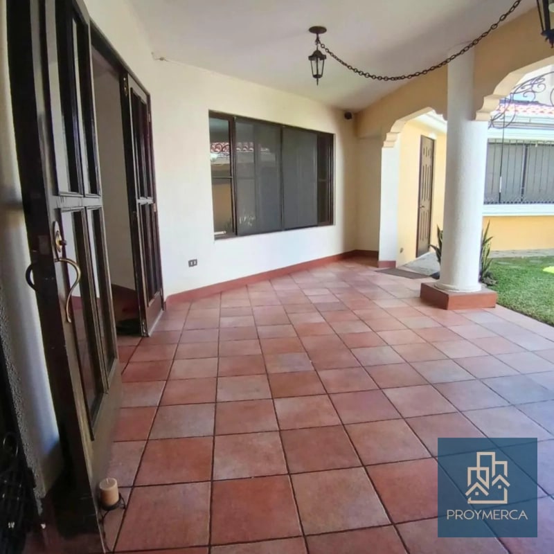 Casa en venta, Estilo colonial, Sobre 20 calle Zona 10 - 8