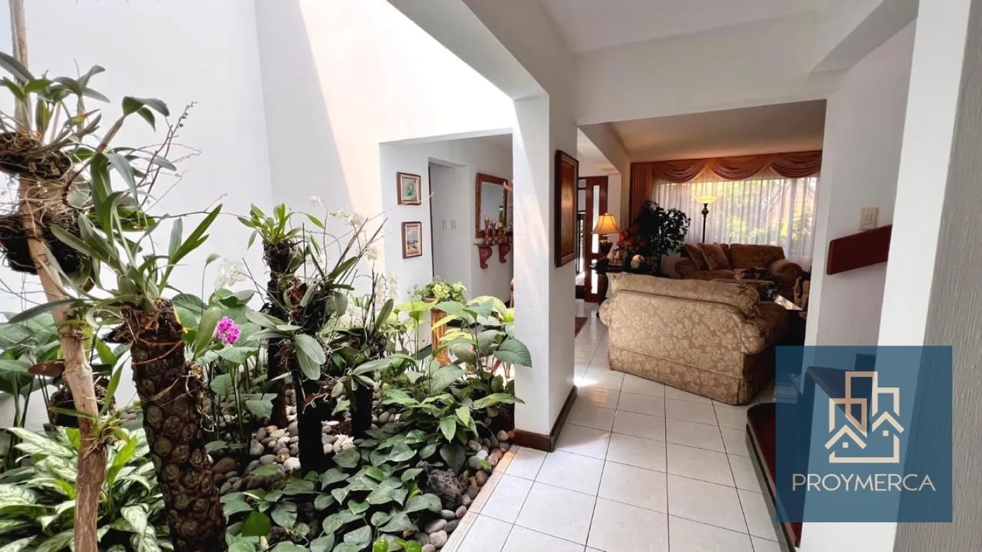 Casa en venta, Área residencial, Zona 15 por San Lázaro | Fuera de garita - 9