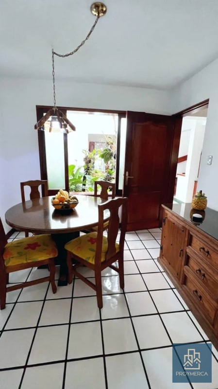 Casa en venta, Área residencial, Zona 15 por San Lázaro | Fuera de garita - 6