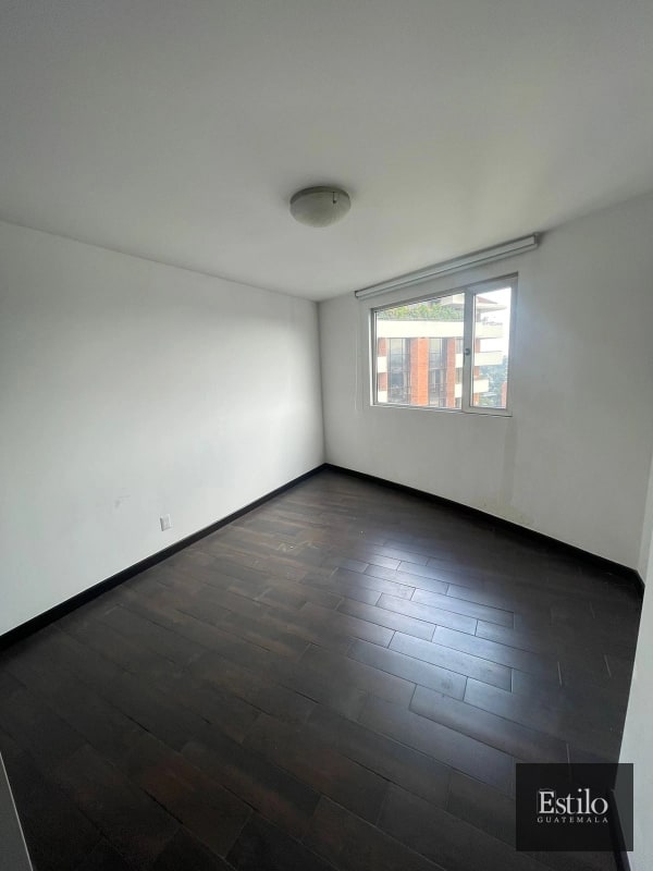 LINDO APARTAMENTO EN RENTA ZONA 14 - 2