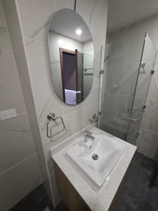 APARTAMENTO NUEVO EN RENTA ZONA 15 VH 1, 50 MTS2 - 1 DORMITORIO ~ 1 BAÑO ~ 1 PARQUEO, IDEAL UNIVERSITARIO, AMUEBLADO $900 — Apartamento en Alquiler en Vista Hermosa I, Zona 15, Guatemala, Ciudad — miniatura 5 de 8