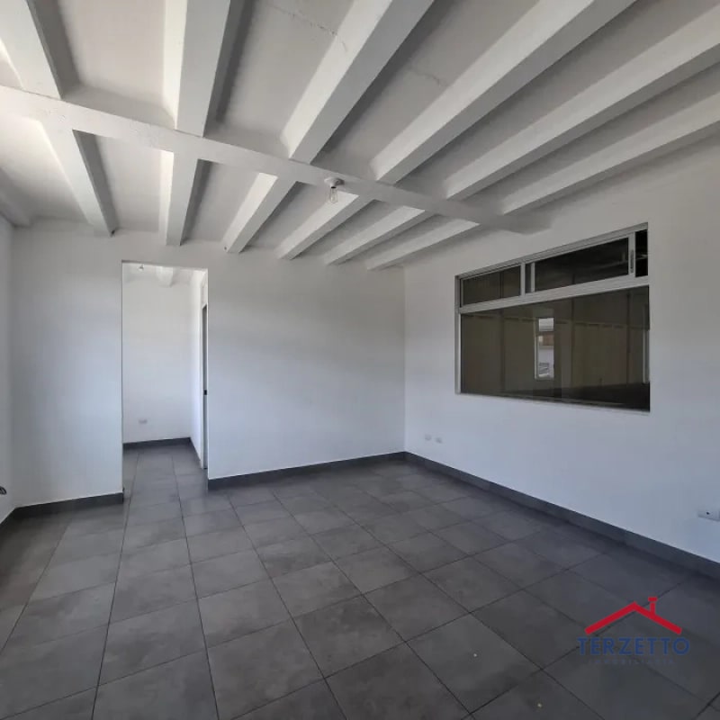 Ofibodega en renta en las Tunas zona 4 Mixco - 7