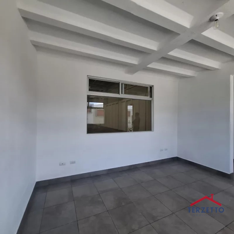 Ofibodega en renta en las Tunas zona 4 Mixco - 5