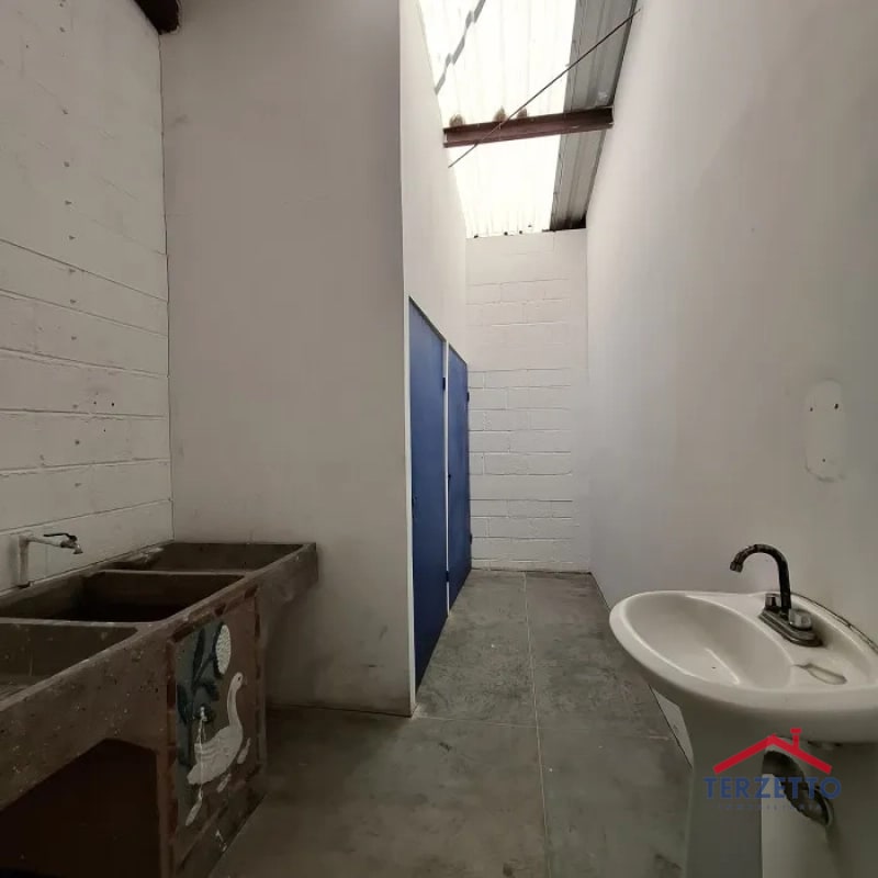 OFIBODEGA EN SAN MIGUEL PETAPA - 3