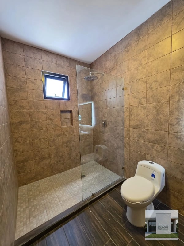 DIAMANTES DE GADIEL Venta Casa en Condominio, 2 Niveles y 4 Dormitorios en Villa Canales Carr a Santa Elena Barillas - 5