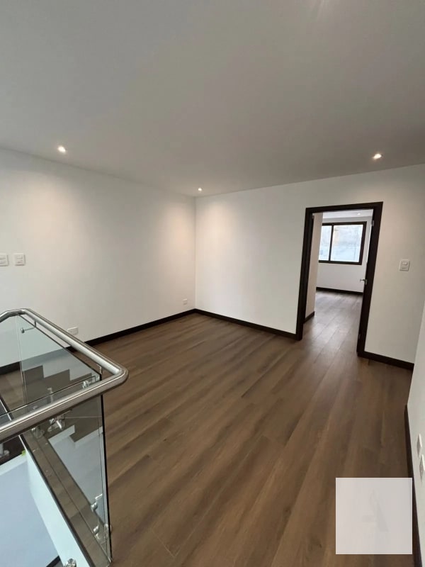 Casa nueva de lujo en venta | Lomas de San Isidro, zona 16 - 9