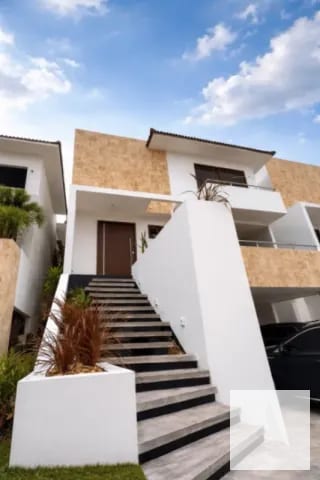 Casa nueva de lujo en venta | Lomas de San Isidro, zona 16 — Casa en Venta en Lomas de San Isidro, Zona 16, Guatemala, Ciudad — miniatura 1 de 15
