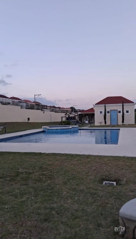 Condado San Nicolas 3.   Casa de 3 niveles en venta Q1,950,000 más impuestos - 12
