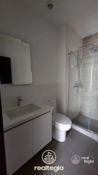 APARTAMENTO EN LIRIOS DE CAYALÁ ZONA 16 — Apartamento en Alquiler en Zona 16, Guatemala, Ciudad — miniatura 11 de 13