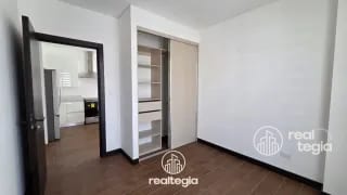 APARTAMENTO EN LIRIOS DE CAYALÁ ZONA 16 — Apartamento en Alquiler en Zona 16, Guatemala, Ciudad — miniatura 5 de 13