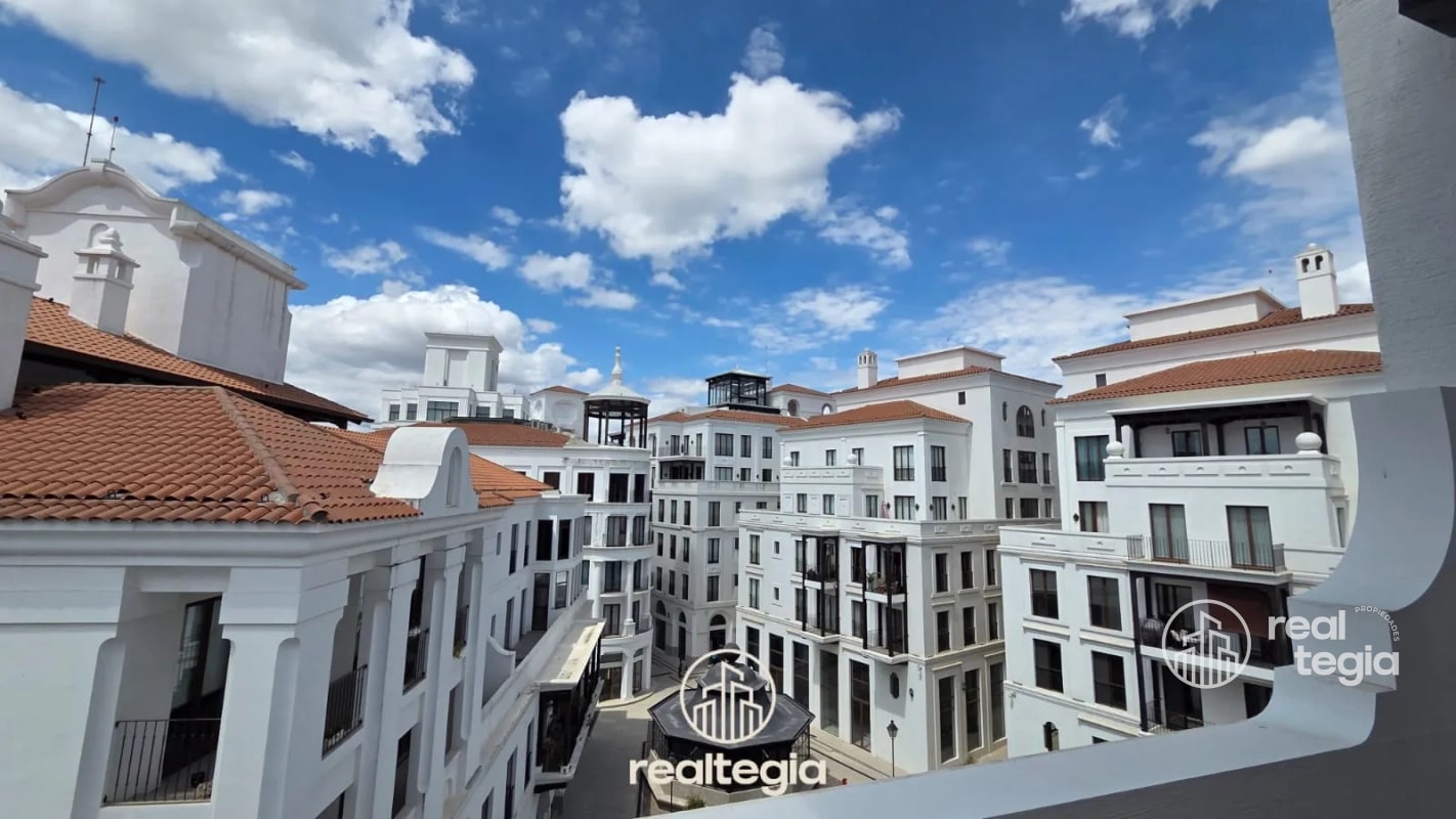 APARTAMENTO EN LIRIOS DE CAYALÁ ZONA 16 - 2