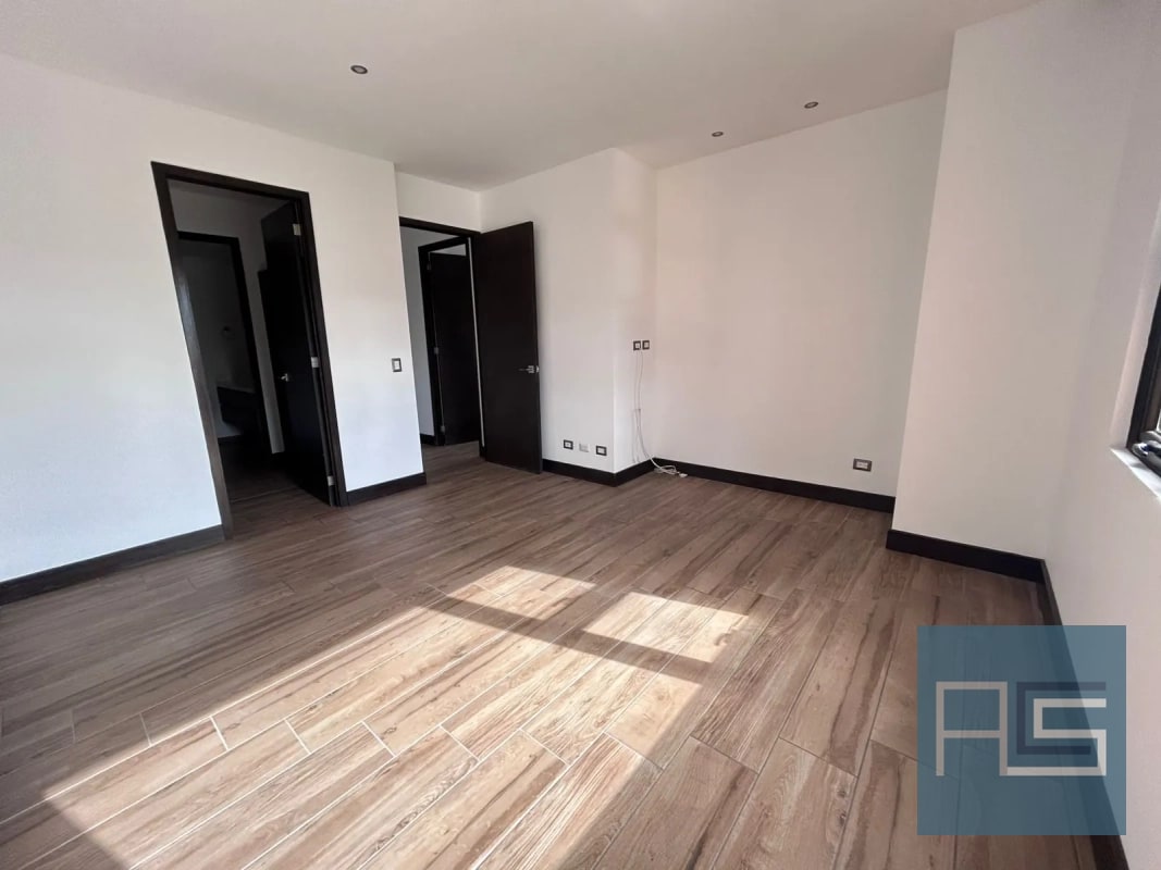 *Amplio e iluminado Apartamento de 3 hab., en Renta en zona 10* - 9