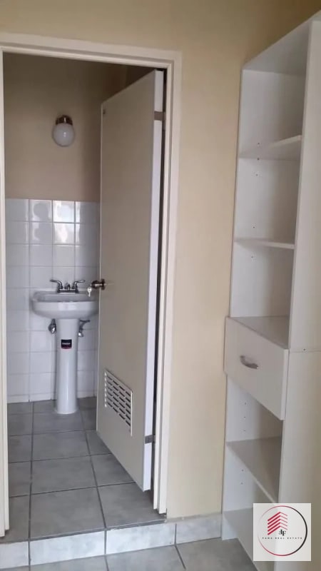 Alquiler de hermoso apartamento en Altos de San cristobal zona 8 de mixco - 4