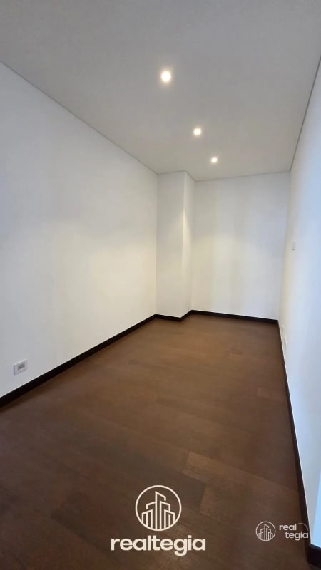 APARTAMENTO EN NOGALES DE CAYALÁ ZONA 16 - 4