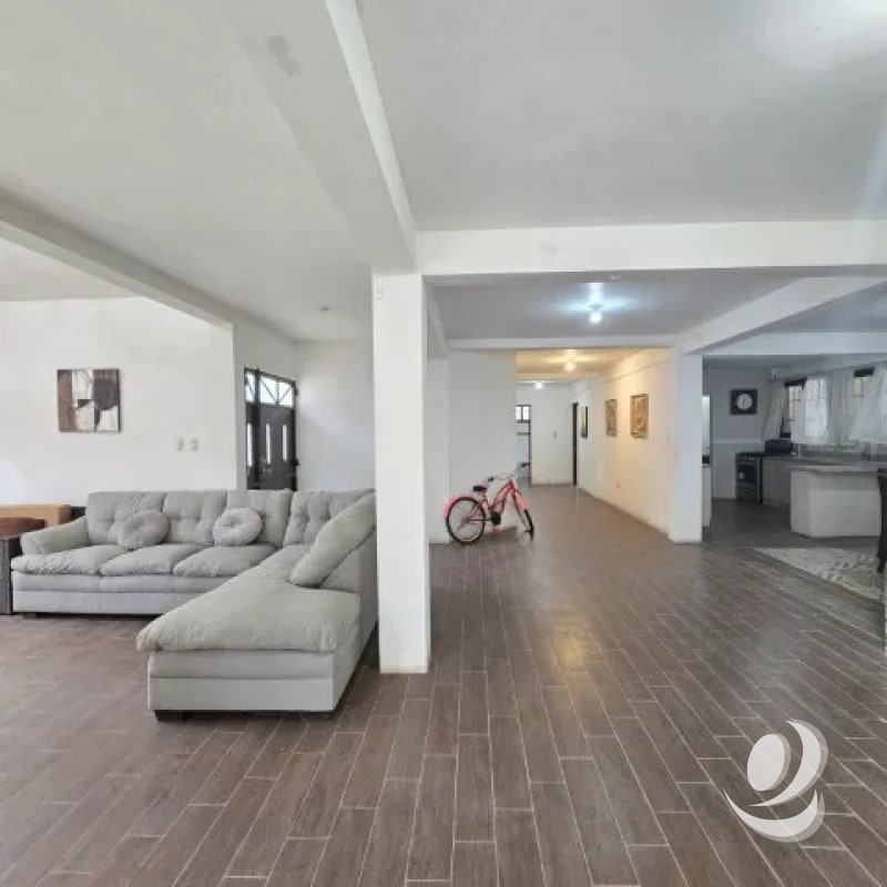 Casa con Jardín en Venta San Lucas Sacatepéquez - 14