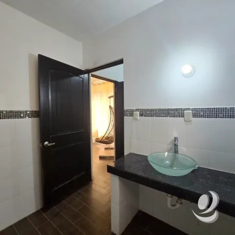 Casa con Jardín en Venta San Lucas Sacatepéquez - 7