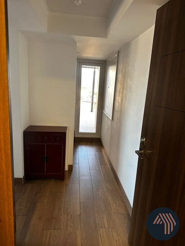 ALQUILER DE AMPLIO PENTHOUSE - ROQUE, ZONA 02 - 10