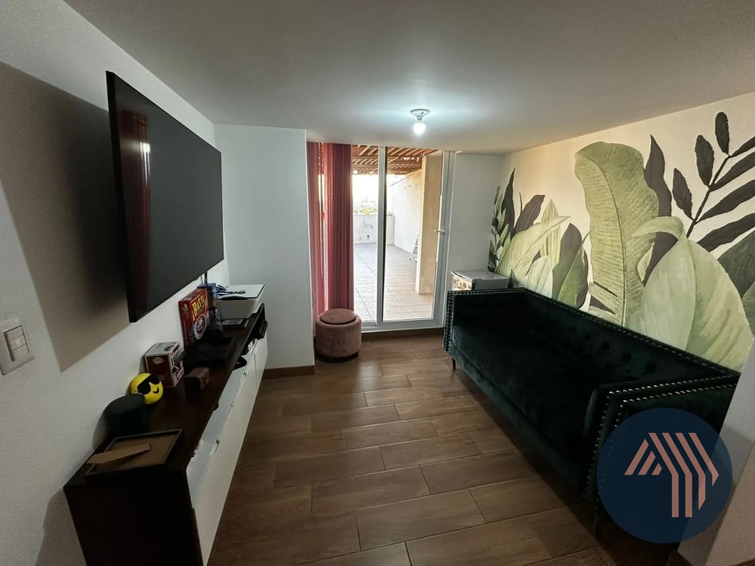 ALQUILER DE AMPLIO PENTHOUSE - ROQUE, ZONA 02 - 5